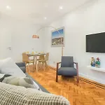 Marques De Pombal Metropolitan Flat شقة