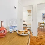 Marquês De Pombal Metropolitan Flat *